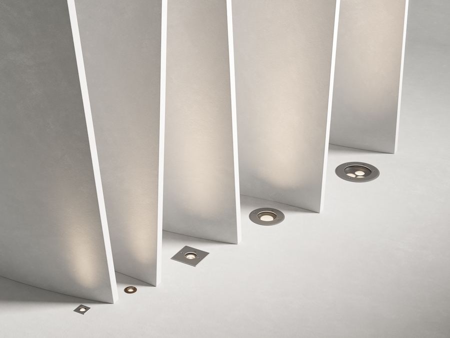 Incassi a terra Luce&Light Bright tra lamelle bianche