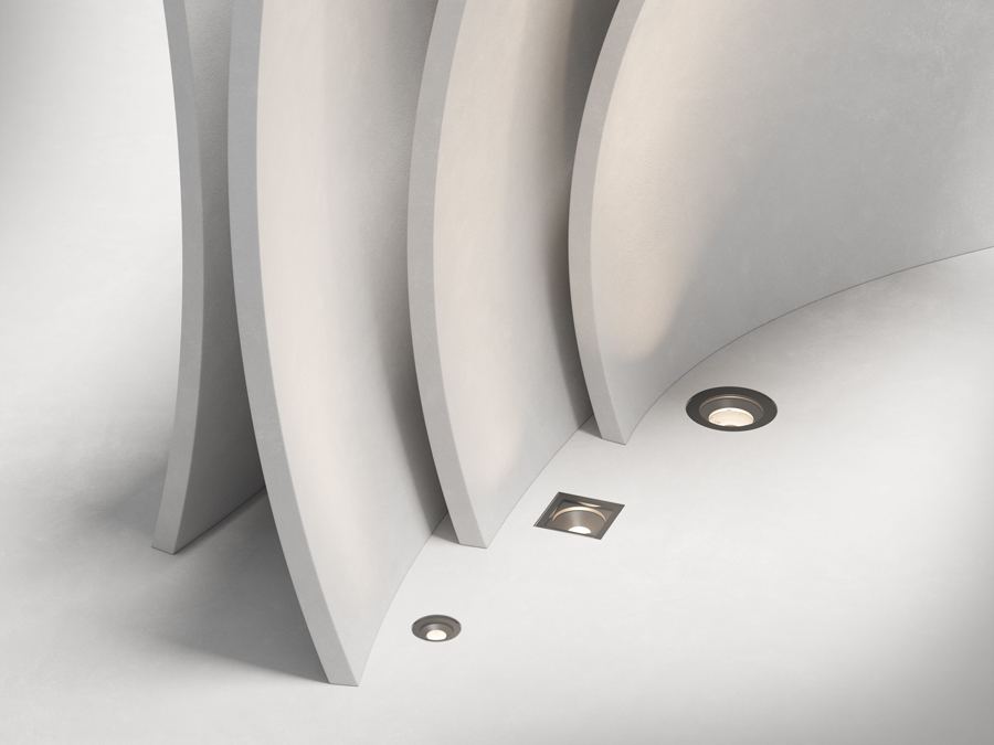 Incassi Luce&Light Litus a parete in un muro curvo